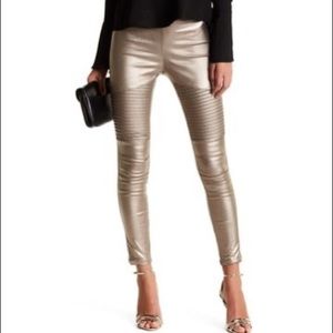 OOBERSWANK Leggings Really cute and shinny